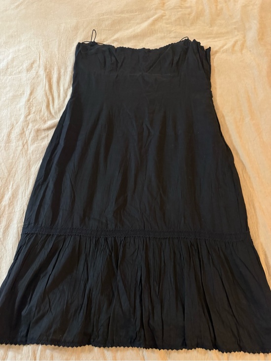Gianni Bini Dresses & Skirts - Black Gianni Bini Cotton Spaghetti Strap Tiered Midi Dress with Lace Trim Detail